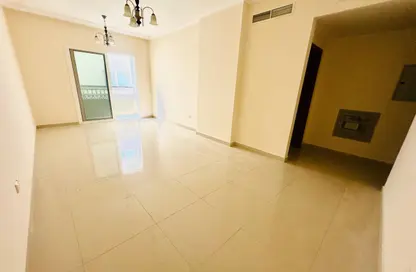 Apartment - 1 Bedroom - 2 Bathrooms for rent in Muwaileh 29 Building - Muwaileh - Sharjah