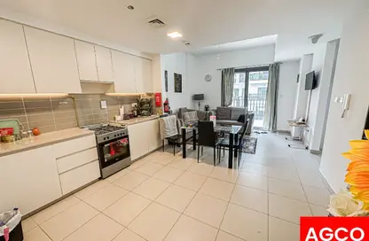 Apartment - 1 Bedroom - 1 Bathroom for sale in Hayat Boulevard 1B - Hayat Boulevard 1 - Hayat Boulevard - Town Square - Dubai