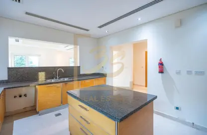 فيلا - 3 غرف نوم - 4 حمامات للبيع في قرطاج - القرية الشمالية - الفرجان - دبي