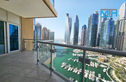 Apartment - 3 Bedrooms - 3 Bathrooms for rent in Marina View - Dubai Marina - Dubai