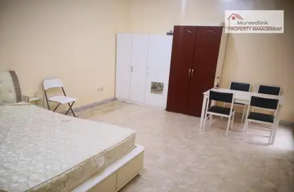 Room / Bedroom image for: Apartment - 1 Bedroom - 1 Bathroom for rent in Hadbat Al Zafranah - Muroor Area - Abu Dhabi, Image 1