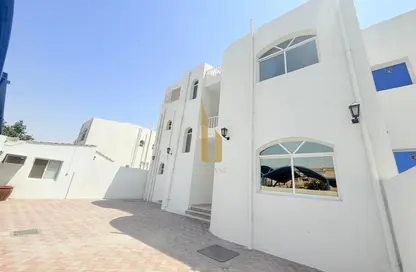 Villa - 4 Bedrooms - 4 Bathrooms for rent in Umm Suqeim 2 - Umm Suqeim - Dubai