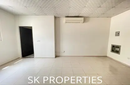 Apartment - Studio - 1 Bathroom for rent in Muwailih Building - Muwaileh - Sharjah