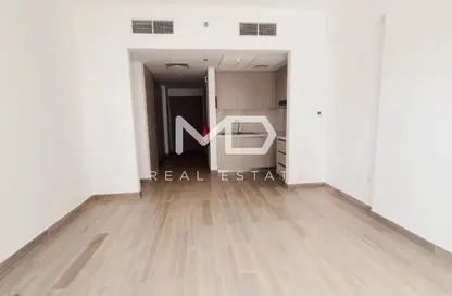 Apartment - Studio - 1 Bathroom for rent in Waters Edge - Yas Island - Abu Dhabi