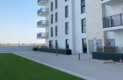 Apartment - 2 Bedrooms - 2 Bathrooms for rent in Waters Edge - Yas Island - Abu Dhabi