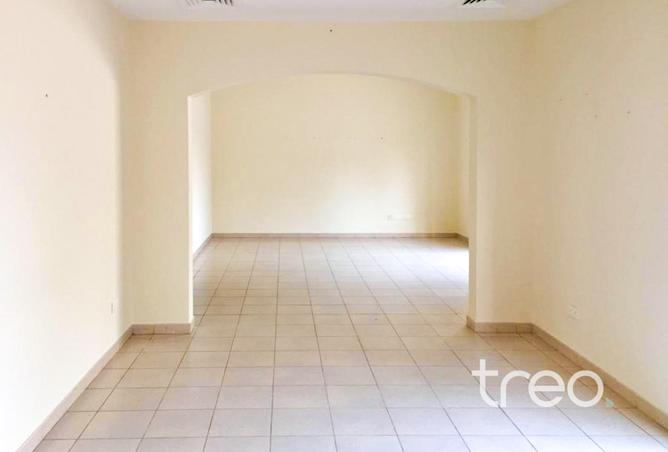 15183183 - Property Image 2