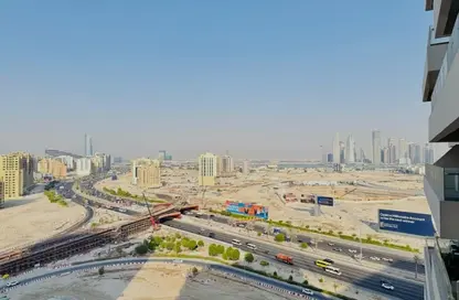 شقة - غرفة نوم - 2 حمامات للايجار في عزيزي عالية - الجداف - دبي