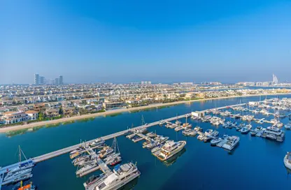 Apartment - 3 Bedrooms - 5 Bathrooms for rent in Marina Residences 4 - Marina Residences - Palm Jumeirah - Dubai