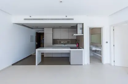 Apartment - 1 Bedroom - 2 Bathrooms for rent in West Avenue Tower - Dubai Marina - Dubai