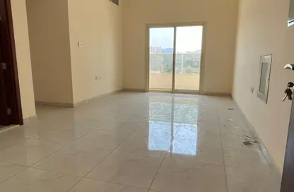 شقة - 2 غرف نوم - 3 حمامات للايجار في الراشدية 1 - الراشدية - عجمان