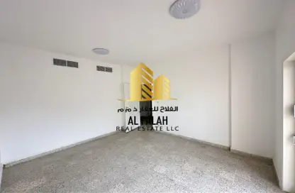 Apartment - 2 Bedrooms - 2 Bathrooms for rent in Al Wafaa building - Al Majaz 2 - Al Majaz - Sharjah