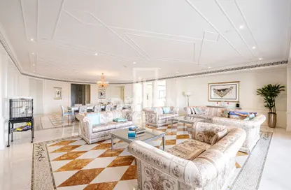 Apartment - 4 Bedrooms - 5 Bathrooms for sale in Palazzo Versace - Culture Village - Dubai