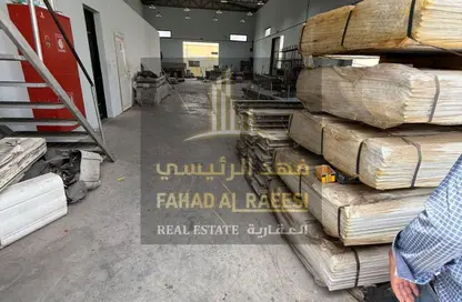 Warehouse - Studio - 2 Bathrooms for rent in Umm Al Thuoob - Umm Al Quwain