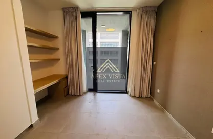 شقة - 2 غرف نوم - 3 حمامات للايجار في الطراز - حي نسيج - الجادة - الشارقة