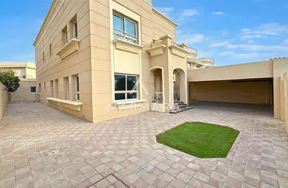 Villa - 4 Bedrooms - 5 Bathrooms for rent in Umm Suqeim 3 Villas - Umm Suqeim 3 - Umm Suqeim - Dubai