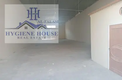 Warehouse - Studio - 1 Bathroom for rent in Old Industrial Area - Umm Al Quwain