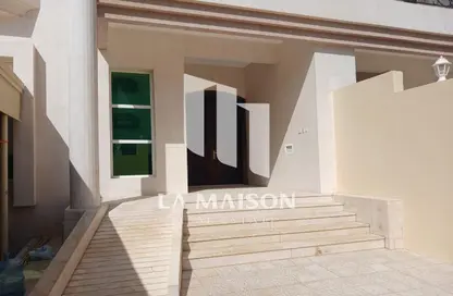 فيلا - 6 غرف نوم - 7 حمامات للايجار في منطقة مصلى العيد - الكرامة - أبوظبي