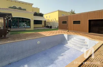 Villa - 4 Bedrooms - 4 Bathrooms for rent in Legacy - Jumeirah Park - Dubai