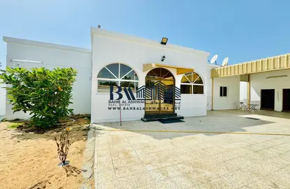 Villa - 4 Bedrooms - 5 Bathrooms for rent in Al Twar 1 - Al Twar - Dubai