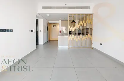 شقة - 2 غرف نوم - 2 حمامات للايجار في برج ريجيل - قرية الجميرا سركل - دبي