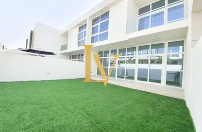 Townhouse - 3 Bedrooms - 5 Bathrooms for rent in Primrose - Damac Hills 2 - Dubai