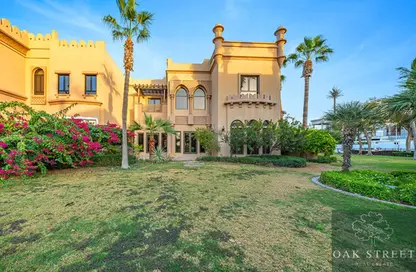 Villa - 4 Bedrooms - 5 Bathrooms for rent in Canal Cove Frond J - Canal Cove Villas - Palm Jumeirah - Dubai