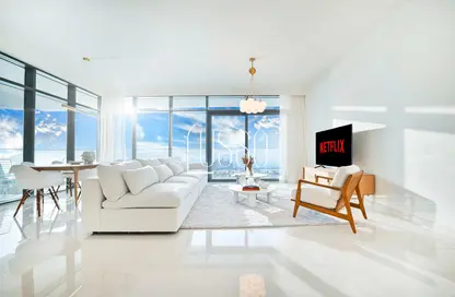 Apartment - 3 Bedrooms - 4 Bathrooms for sale in Beach Vista - EMAAR Beachfront - Dubai Harbour - Dubai