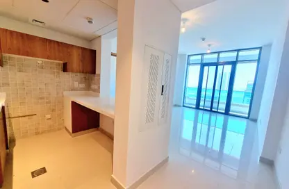 Apartment - 1 Bedroom - 2 Bathrooms for rent in Julphar Residence - Al Reem Island - Abu Dhabi