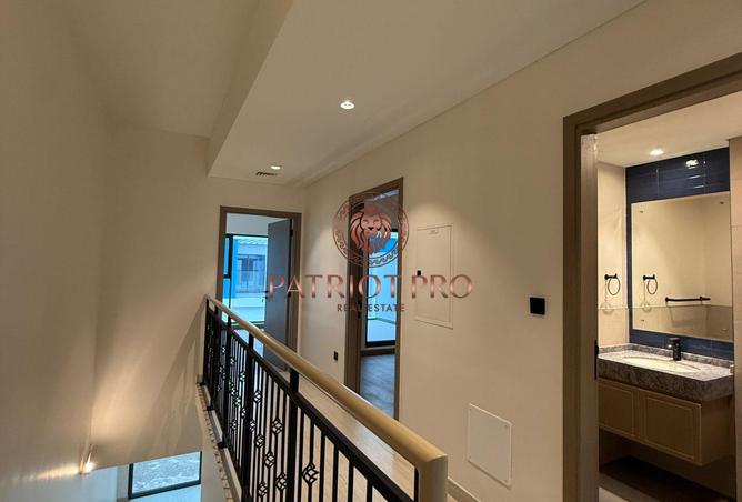 15673941 - Property Image 2