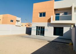 Villa - 3 bedrooms - 4 bathrooms for rent in Manazel Al Reef 2 - Al Samha - Abu Dhabi