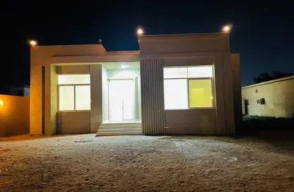 Villa - 3 Bedrooms - 4 Bathrooms for rent in Al Jazirah Al Hamra - Al Hamra Village - Ras Al Khaimah