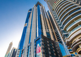 Office Between in the hear of Sheikh Zayed