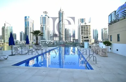 صورة لـ حوض سباحة شقة - 1 حمام للايجار في ليف ريزيدينس - دبي مارينا - دبي ، صورة رقم 1