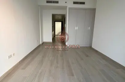 شقة - 1 حمام للبيع في بلوم تاورز سي - ابراج بلووم - الضاحية 10 - قرية الجميرا سركل - دبي