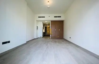 Empty Room image for: Apartment - 1 Bathroom for rent in Azizi Riviera 20 - Meydan One - Meydan - Dubai, Image 1