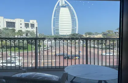Apartment - 3 Bedrooms - 3 Bathrooms for sale in Lamtara 1 - Madinat Jumeirah Living - Umm Suqeim - Dubai