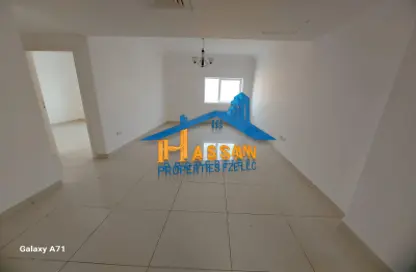 Apartment - 2 Bedrooms - 2 Bathrooms for rent in Al Hafeet Tower - Al Khan - Sharjah