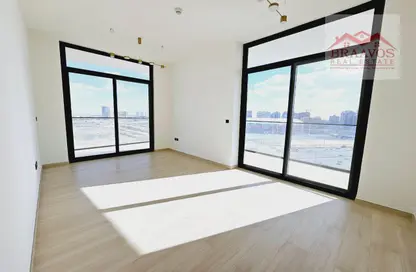 Empty Room image for: Apartment - 2 Bedrooms - 3 Bathrooms for rent in Binghatti LUNA - Jumeirah Village Circle - Dubai, Image 1