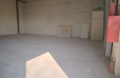 Warehouse - Studio - 1 Bathroom for rent in Al Sajaa Industrial - Al Sajaa - Sharjah