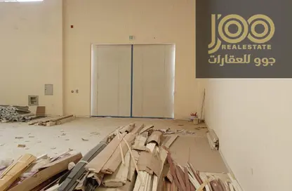 مستودع - استوديو - 1 حمام للايجار في أم درع - أم القيوين