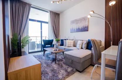 Living Room image for: Apartment - 1 Bedroom - 1 Bathroom for rent in Binghatti Avenue - Al Jaddaf - Dubai, Image 1