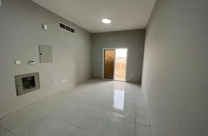 Apartment - 2 Bedrooms - 3 Bathrooms for rent in Al Jurf 3 - Al Jurf - Ajman Downtown - Ajman