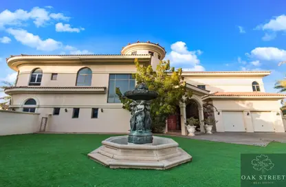 Villa - 5 Bedrooms - 6 Bathrooms for rent in Signature Villas Frond B - Signature Villas - Palm Jumeirah - Dubai