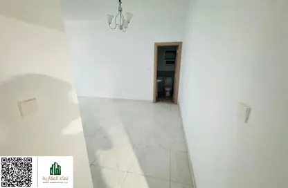 Apartment - 2 Bedrooms - 2 Bathrooms for rent in Corniche Tower - Ajman Corniche Road - Ajman