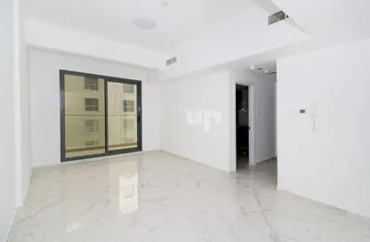 شقة - غرفة نوم - 2 حمامات للبيع في جولدن دريم برج 1 - منطقة 18 - قرية جميرا الدائرية - دبي