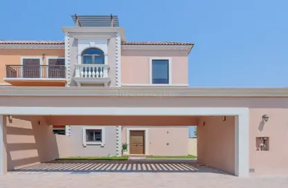 Villa - 4 Bedrooms - 5 Bathrooms for sale in Sur La Mer - La Mer - Jumeirah - Dubai