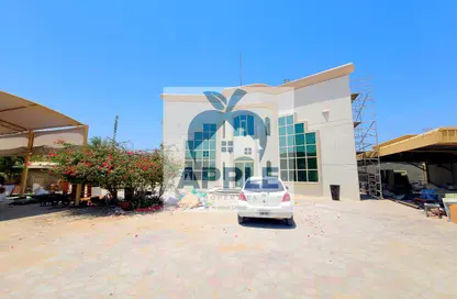 Villa - 5 Bedrooms - 7+ Bathrooms for rent in Al Nouf - Sharjah