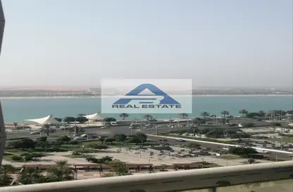 Apartment - 4 Bedrooms - 5 Bathrooms for rent in Corniche Road - Abu Dhabi