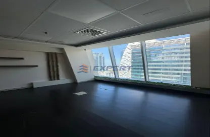 Spacious and Bright with Burj view