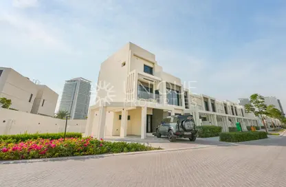 Villa - 6 Bedrooms - 7 Bathrooms for sale in Belair Phase 2 - DAMAC Hills - Dubai